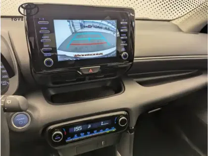 Photo 19 Toyota Yaris Hybride 116h Dynamic