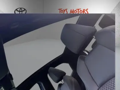 Photo 24 Toyota Yaris Hybride 130h Première