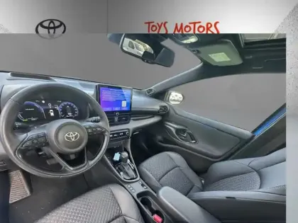 Photo 17 Toyota Yaris Hybride 130h Première