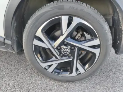 Photo 18 Toyota C-HR 1.8 Hybride 122 Edition