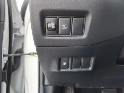 Photo 15 Toyota C-HR 1.8 Hybride 122 Edition