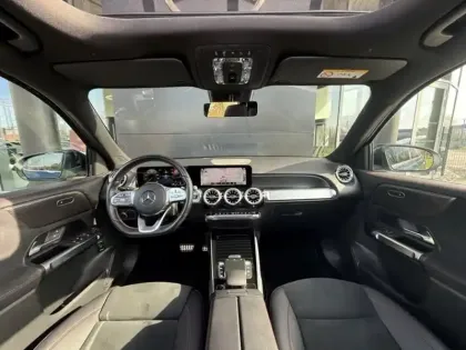 Photo 22 Mercedes GLB 200 d AMG Line