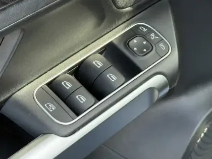 Photo 25 Mercedes GLB 200 d AMG Line