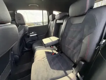 Photo 20 Mercedes GLB 200 d AMG Line