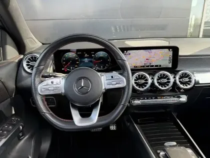 Photo 23 Mercedes GLB 200 d AMG Line