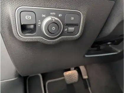 Photo 15 Mercedes GLB 200 d Progressive Line