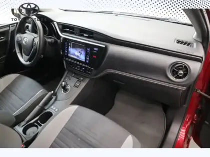 Photo 23 Toyota Auris 1.8 HYBRID 136h TECHNOLINE