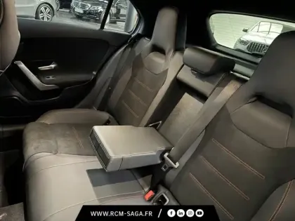 Photo 12 Mercedes Classe A 200 d AMG Line