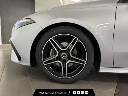 Photo 22 Mercedes Classe A 200 d AMG Line