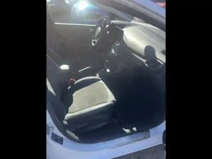 Photo 11 Ford Fiesta Gén. V Ph2 Titanium Vignale 5