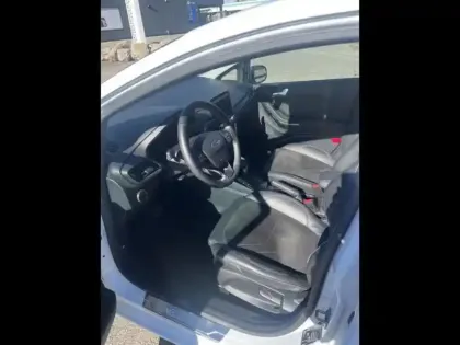 Photo 20 Ford Fiesta Gén. V Ph2 Titanium Vignale 5