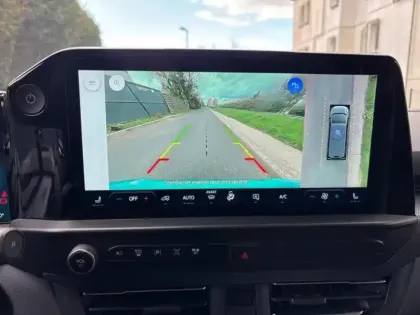 Photo 13 Ford Custom Gén. II Ph1 Limited 1