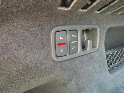 Photo 10 Audi Q8 Gén. I Ph1 S line 5