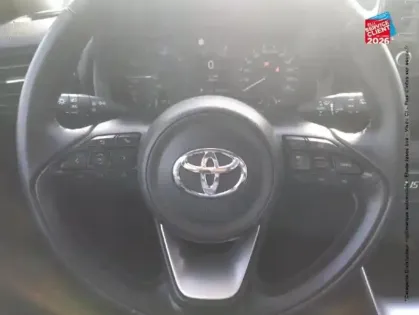 Photo 11 Toyota Yaris  116h Dynamic Business 5p + Programme Beyond Zero Academy MY22