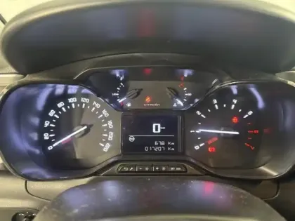 Photo 8 Citroën C3  1.2 PureTech 83ch S&S YOU!