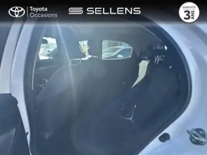 Photo 11 Toyota Yaris  116h Design 5p MY22