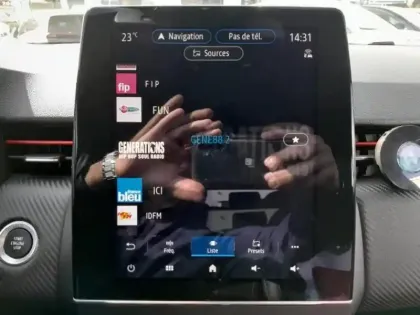 Photo 20 Renault Clio Gén. V (BJA) Ph1 NG RS Line 5