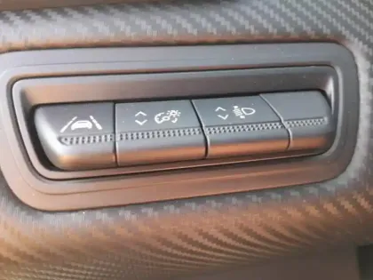 Photo 21 Renault Clio Gén. V (BJA) Ph1 NG RS Line 5