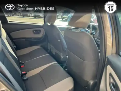 Photo 6 Toyota Yaris  HSD 100h Collection 5p