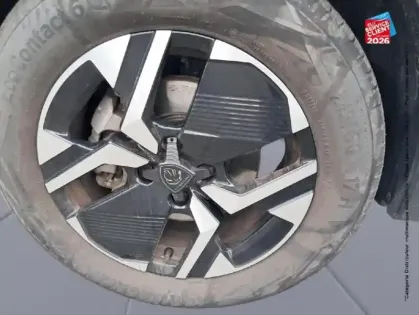 Photo 9 Peugeot 2008  1.2 Hybrid 145ch Allure e-DCS6 Radar Av/Ar CarPlay