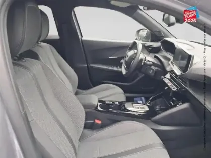 Photo 19 Peugeot 2008  1.2 Hybrid 145ch Allure e-DCS6 Radar Av/Ar CarPlay