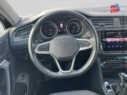 Photo 11 Volkswagen Tiguan Gén. II Ph2 Active 5