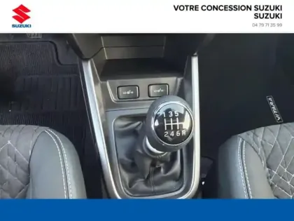 Photo 13 Suzuki Vitara  1.4 Boosterjet Hybrid 110ch Style Allgrip MY25