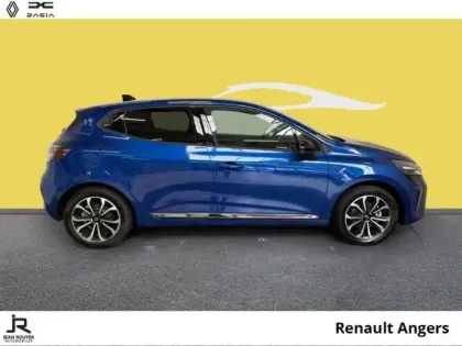Photo 13 Renault Clio  1.6 E-Tech 145ch full hybrid Techno - 24