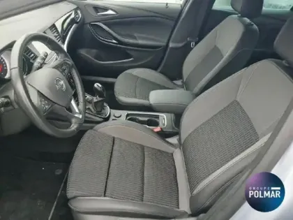 Photo 7 Opel Astra  1.2 Turbo 130ch Elegance