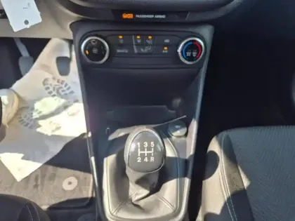 Photo 9 Ford Fiesta Gén. V Ph2 Cool & Connect 5