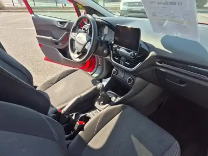 Photo 12 Ford Fiesta Gén. V Ph2 Cool & Connect 5