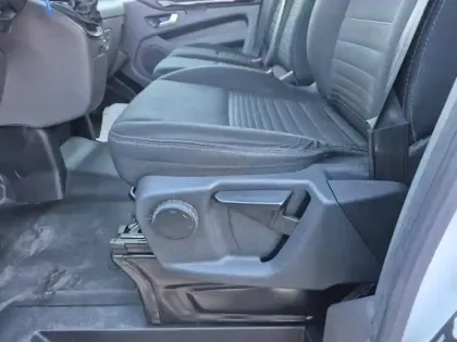 Photo 8 Ford Custom Transit  Fg 300 L2H1 2.0 EcoBlue 130 Limited 7cv