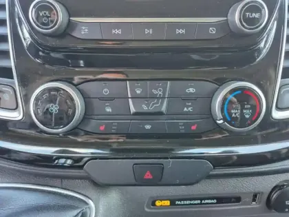 Photo 12 Ford Custom Transit  Fg 300 L2H1 2.0 EcoBlue 130 Limited 7cv