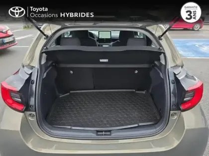 Photo 9 Toyota Yaris  116h Design 5p MC24