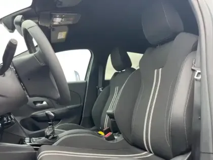 Photo 8 Opel Corsa  1.2 Turbo 100ch GS