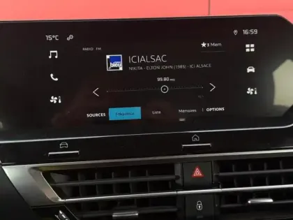 Photo 12 Citroën C4  Moteur électrique 136ch (100 kW) Shine Automatique