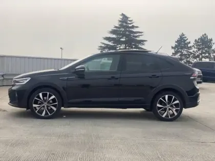 Photo 6 Volkswagen Taigo  1.5 TSI 150ch R-Line DSG7