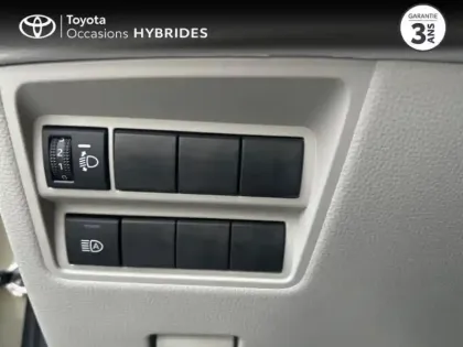 Photo 10 Toyota Yaris  116h Iconic 5p MY22