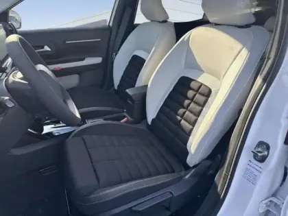 Photo 8 Citroën C3 Aircross  1.2 Hybride 145ch MAX