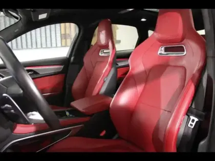 Photo 13 Jaguar F-Pace  P400e Plug-in-Hybrid R-Dynamic HSE BVA8 AWD