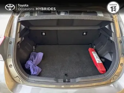 Photo 9 Toyota Auris  HSD 136h Design