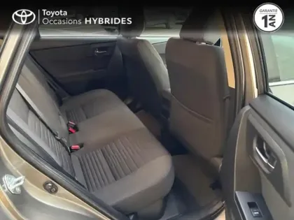 Photo 6 Toyota Auris  HSD 136h Design