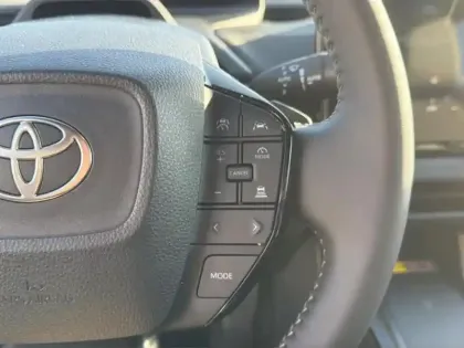 Photo 14 Toyota C-HR + 224ch 77kWh Design Grande Autonomie