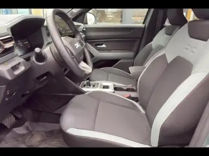 Photo 10 Dacia Duster  1.6 hybrid 140ch Extreme