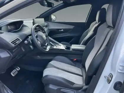 Photo 8 Peugeot 3008  HYBRID 225ch GT e-EAT8