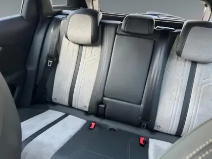 Photo 12 Peugeot 3008  HYBRID 225ch GT e-EAT8