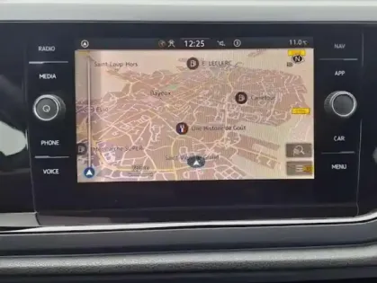 Photo 14 Volkswagen Taigo  1.0 TSI 110ch R-Line DSG7