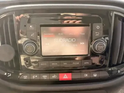 Photo 13 Fiat Doblo  Cargo 1.6 Multijet 105ch Pack Professional E6