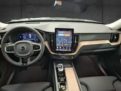 Photo 11 Volvo Xc60  T6 Hybride Rechargeable 350ch Ultra Style Chrome Geartronic 8 AWD