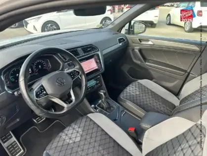 Photo 14 Volkswagen Tiguan  2.0 TDI 150ch R-Line DSG7